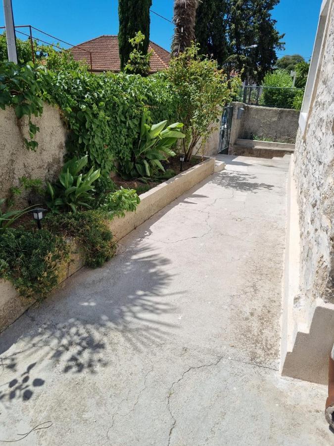 Apartmani Barbarosa Sveti Filip i Jakov Exterior photo