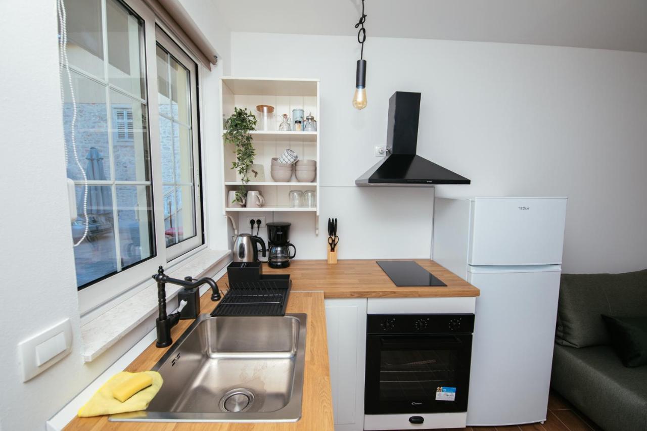 Apartmani Barbarosa Sveti Filip i Jakov Exterior photo