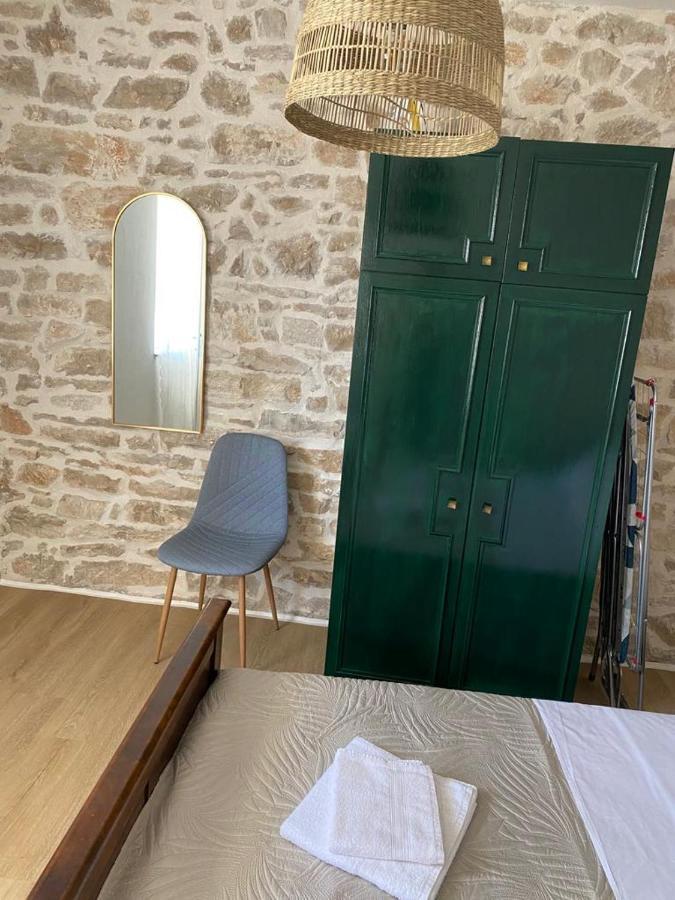 Apartmani Barbarosa Sveti Filip i Jakov Exterior photo