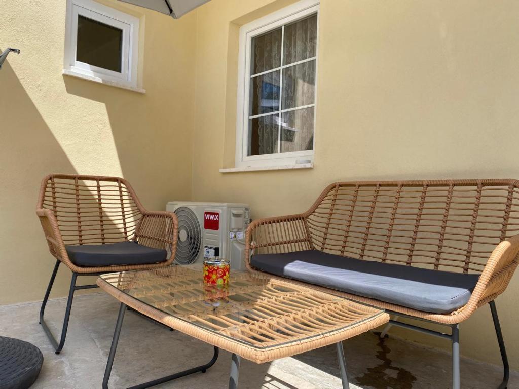 Apartmani Barbarosa Sveti Filip i Jakov Exterior photo
